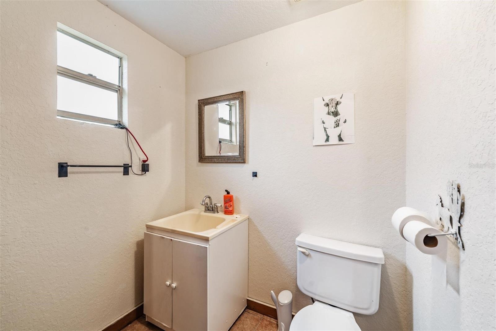 FOUR OAKS FARM - Residential