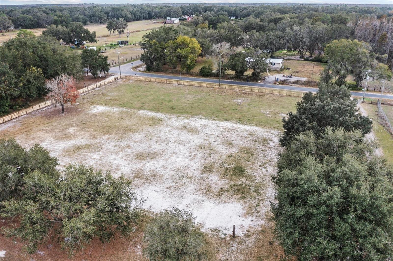 FOUR OAKS FARM - Residential