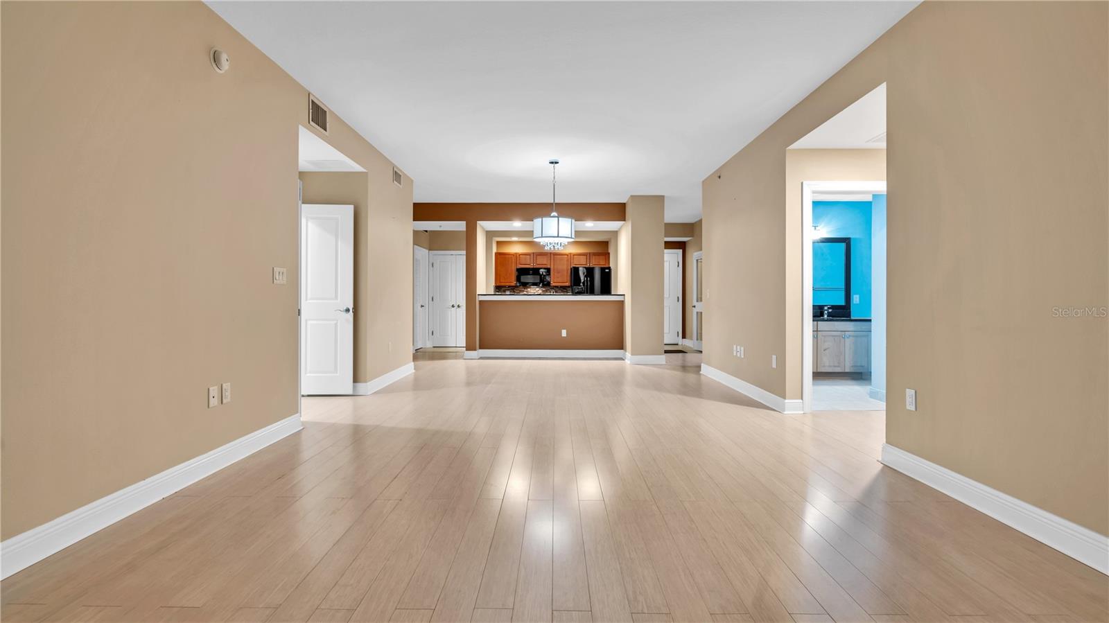 STATION SQUARE CONDO - Residential Lease