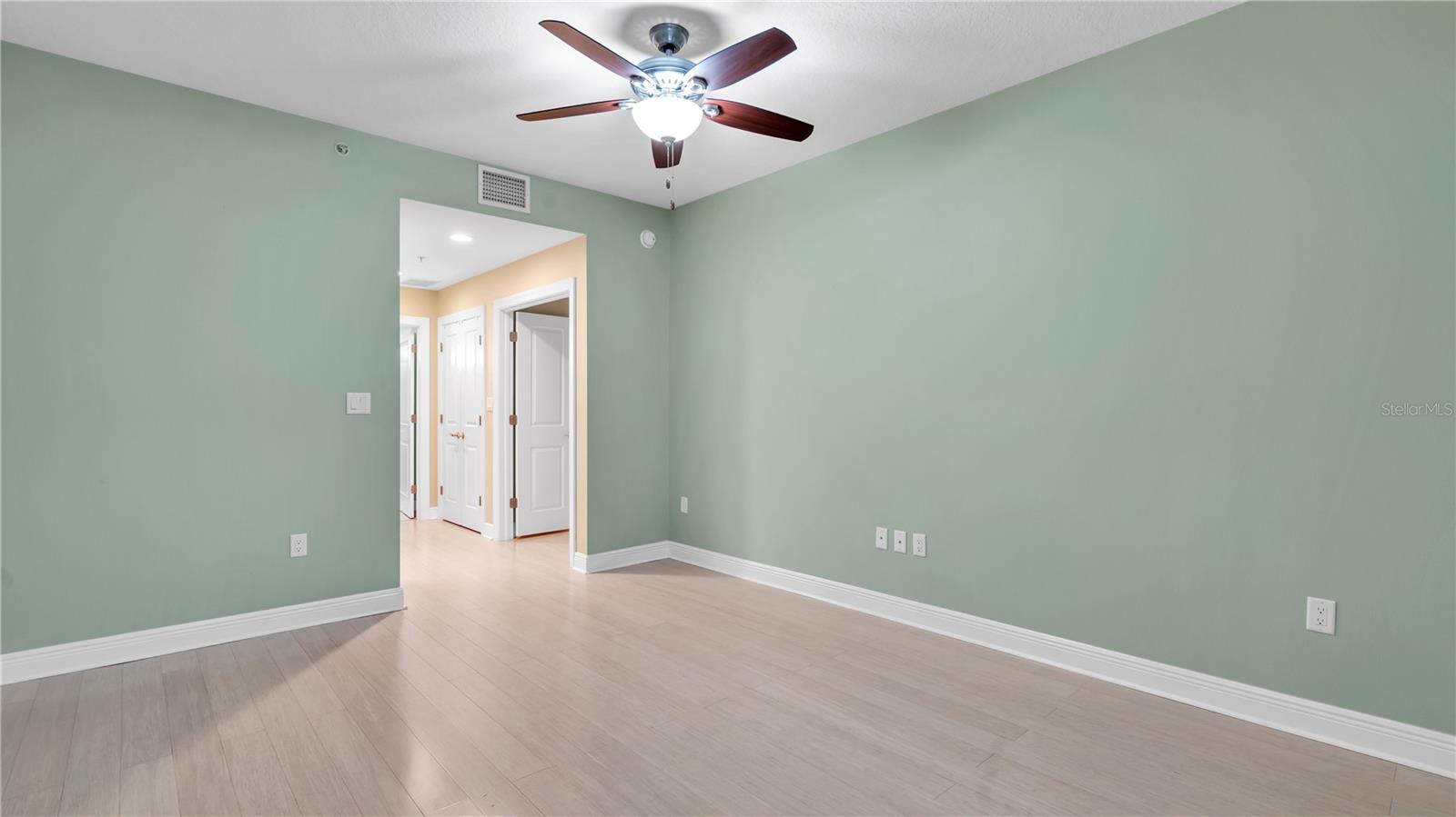STATION SQUARE CONDO - Residential Lease