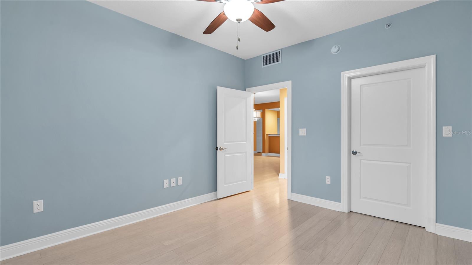 STATION SQUARE CONDO - Residential Lease