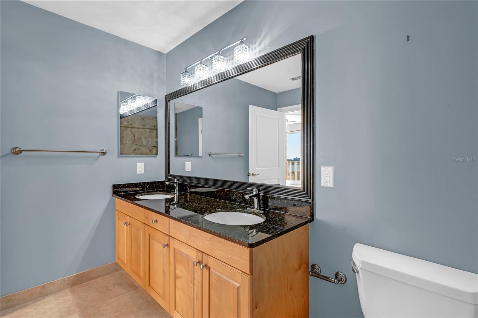 STATION SQUARE CONDO - Residential Lease
