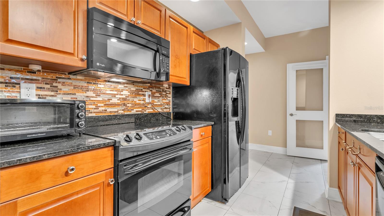 STATION SQUARE CONDO - Residential Lease