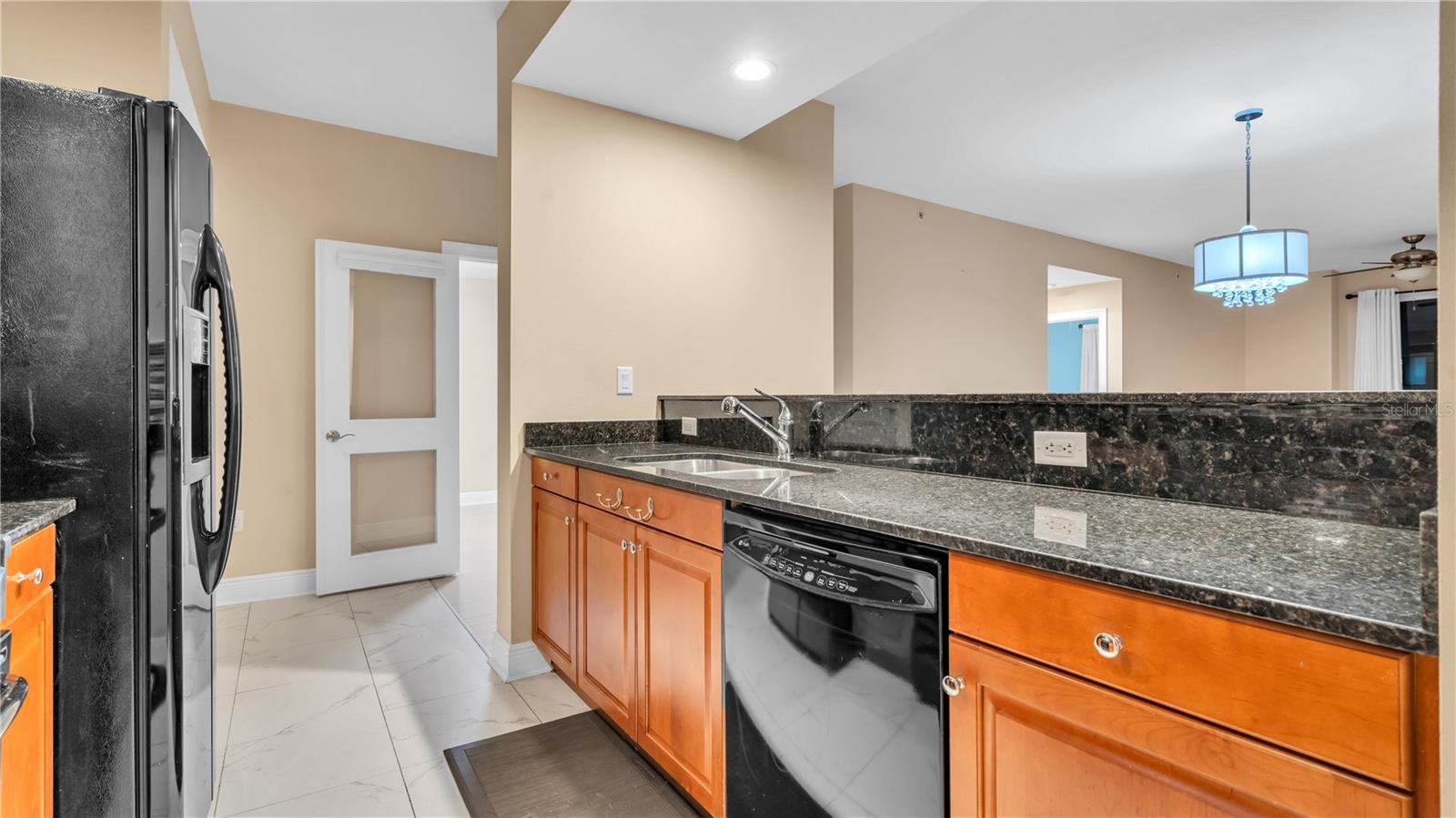 STATION SQUARE CONDO - Residential Lease