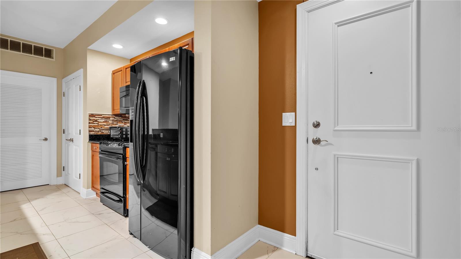 STATION SQUARE CONDO - Residential Lease