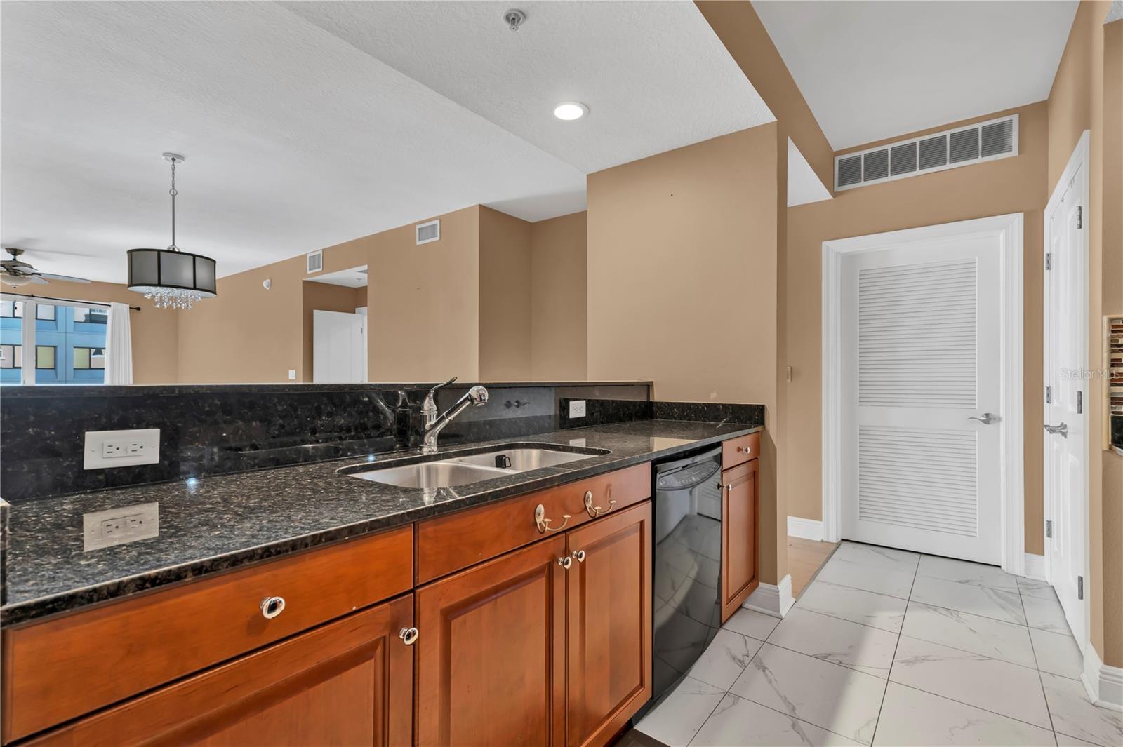 STATION SQUARE CONDO - Residential Lease