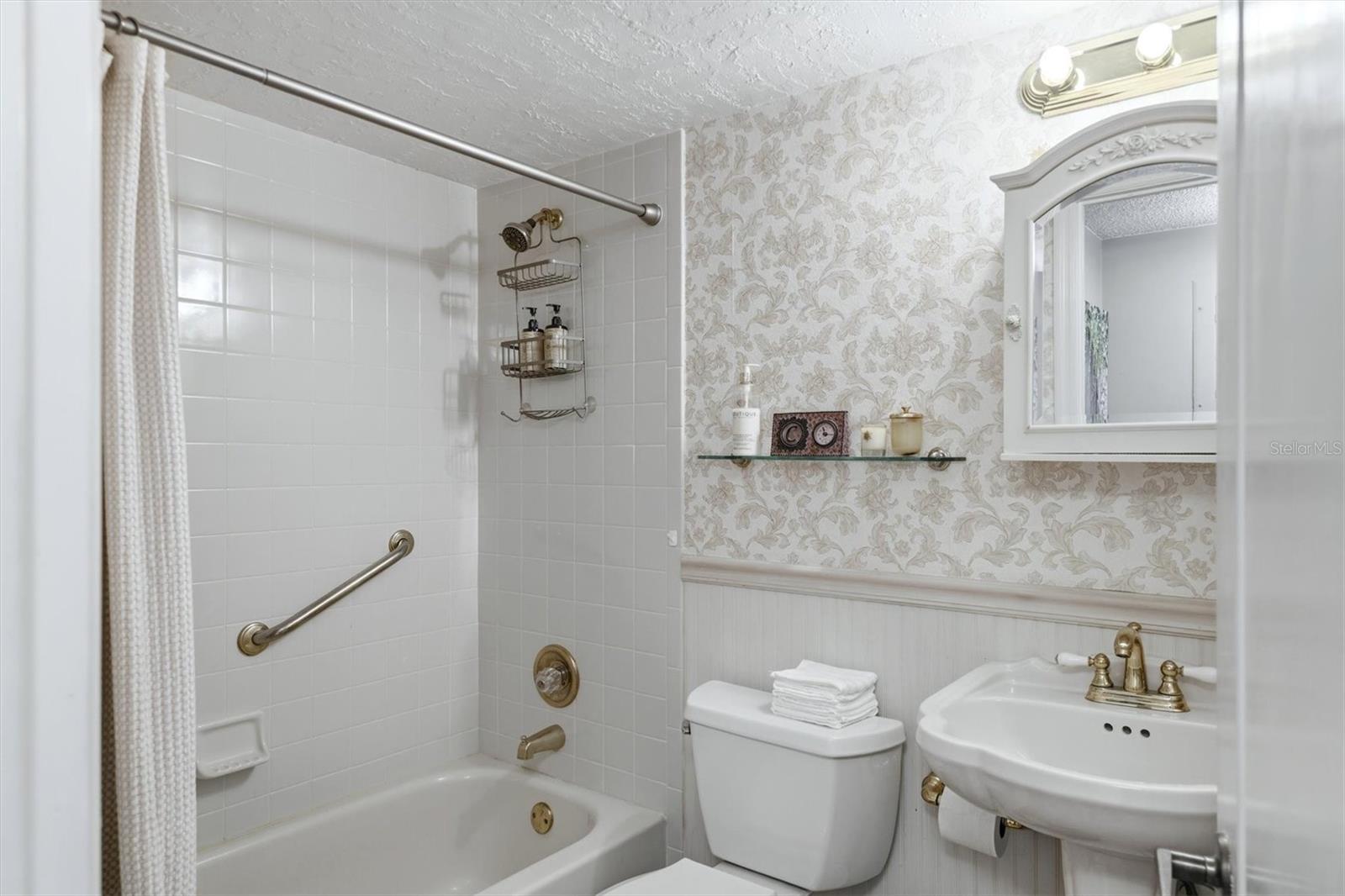 COUNTRY VILLAGE SEC 14 CONDO - Residential