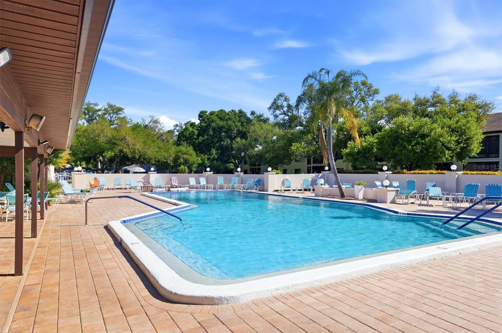 COUNTRY VILLAGE SEC 14 CONDO - Residential