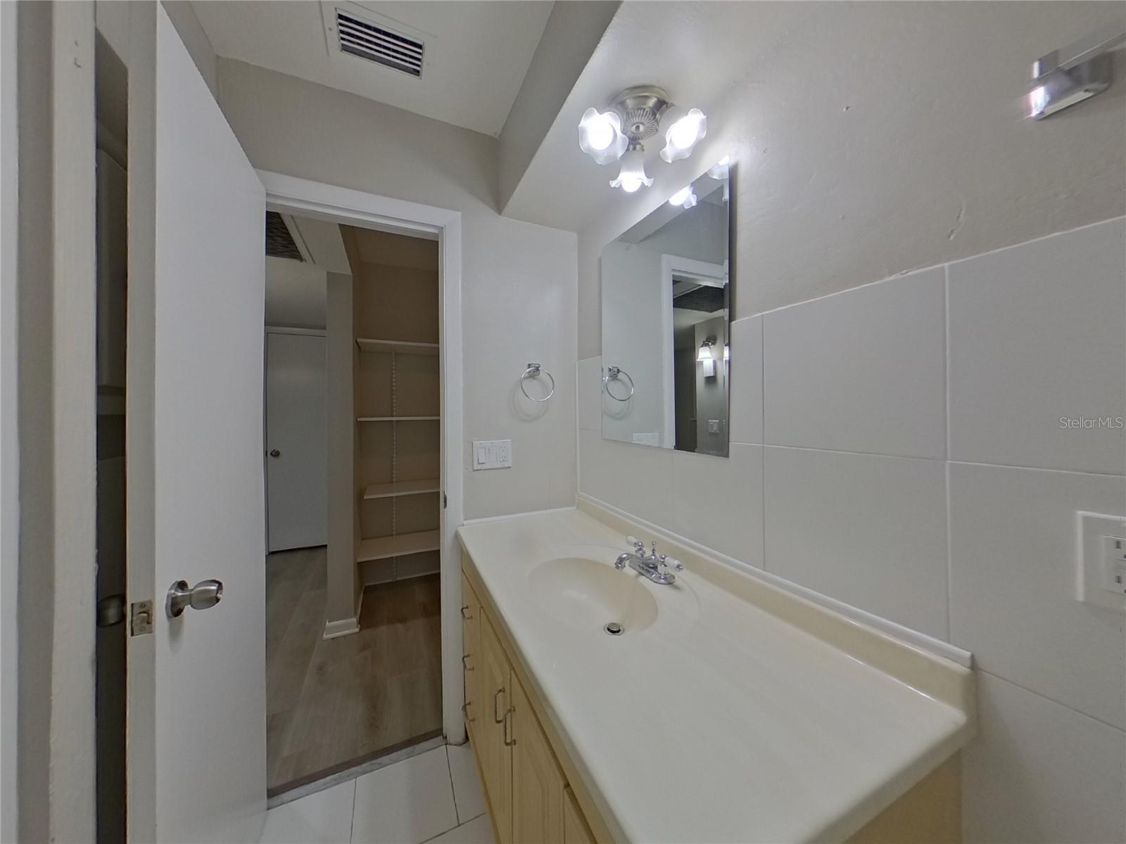 EAST DRUID ESTATES ADD - Residential Lease