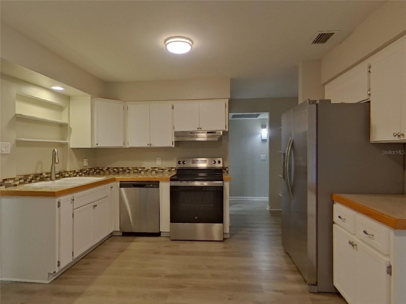 EAST DRUID ESTATES ADD - Residential Lease