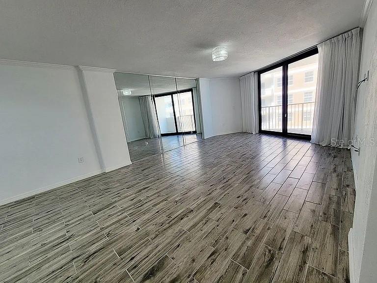 REGENCY PLAZA CONDO - Residential Lease