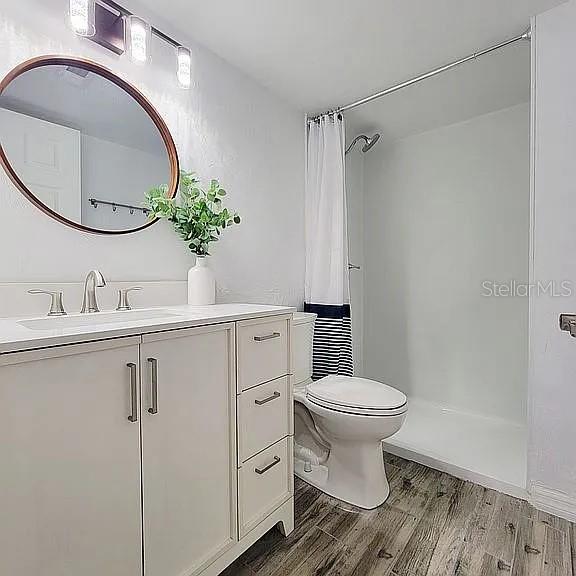 REGENCY PLAZA CONDO - Residential Lease