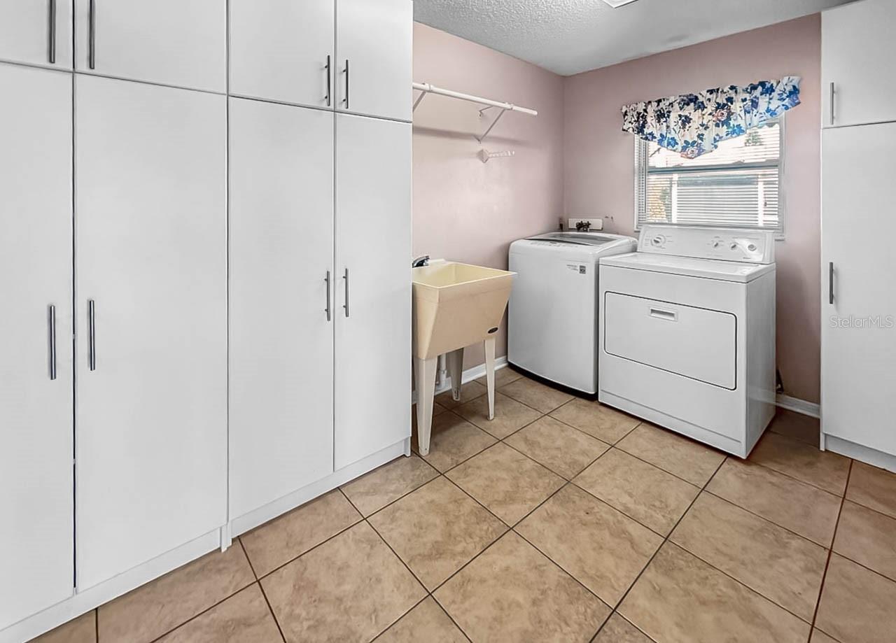 SUN CITY CENTER UNIT 45 - Residential