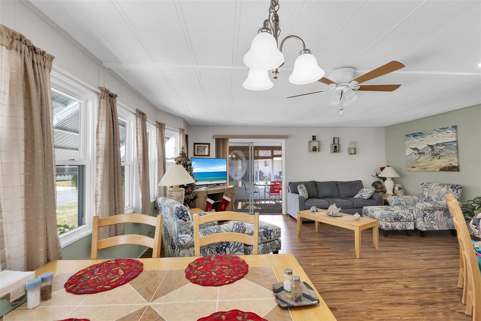 LA CASA MHP CO-OP - Residential