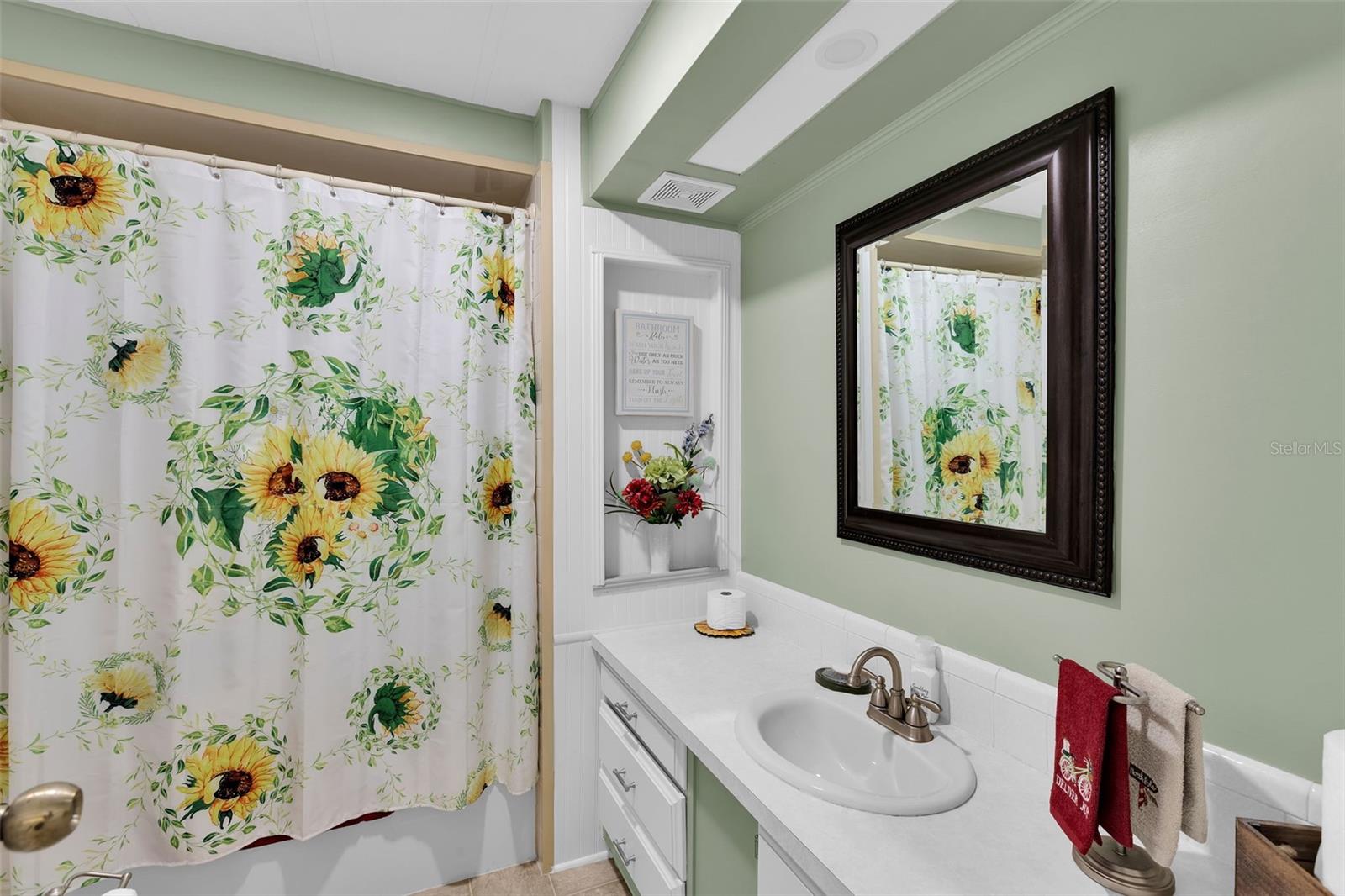 LA CASA MHP CO-OP - Residential