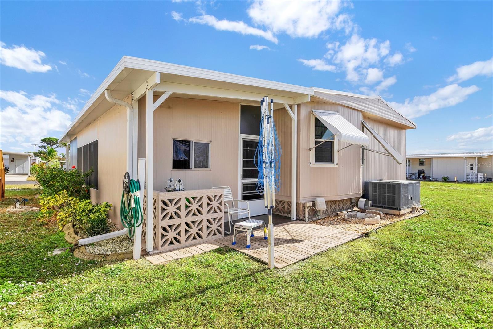 LA CASA MHP CO-OP - Residential