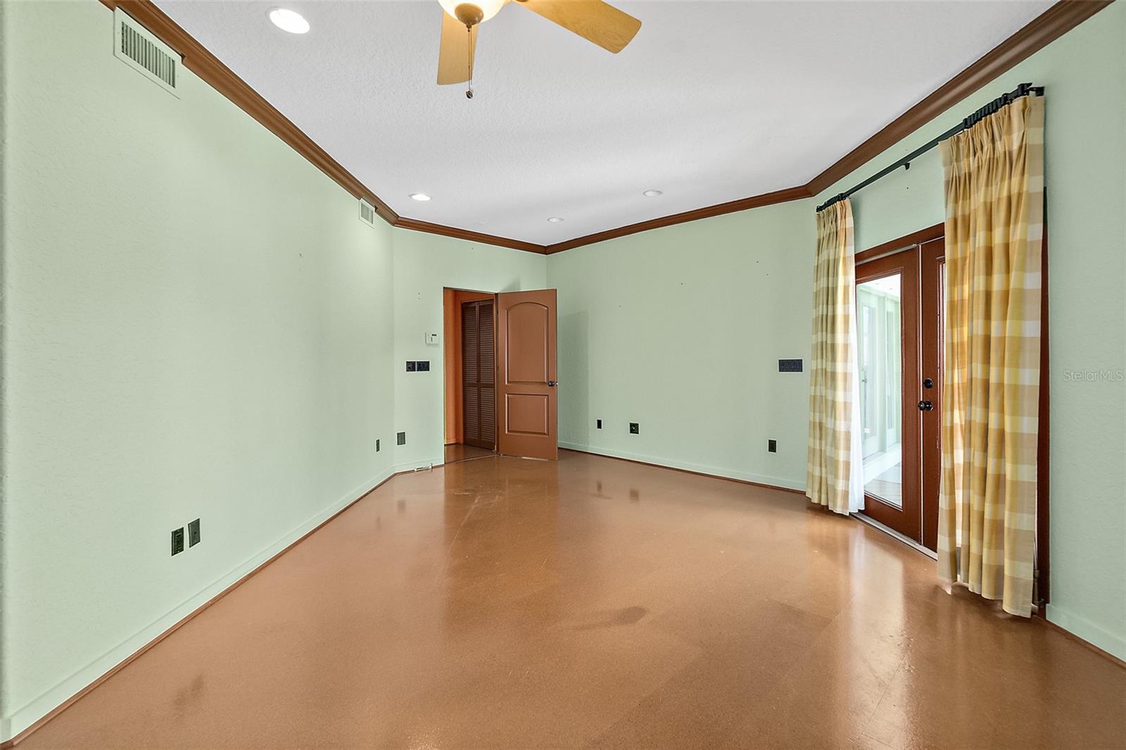 MARINELAND ACRES - Residential