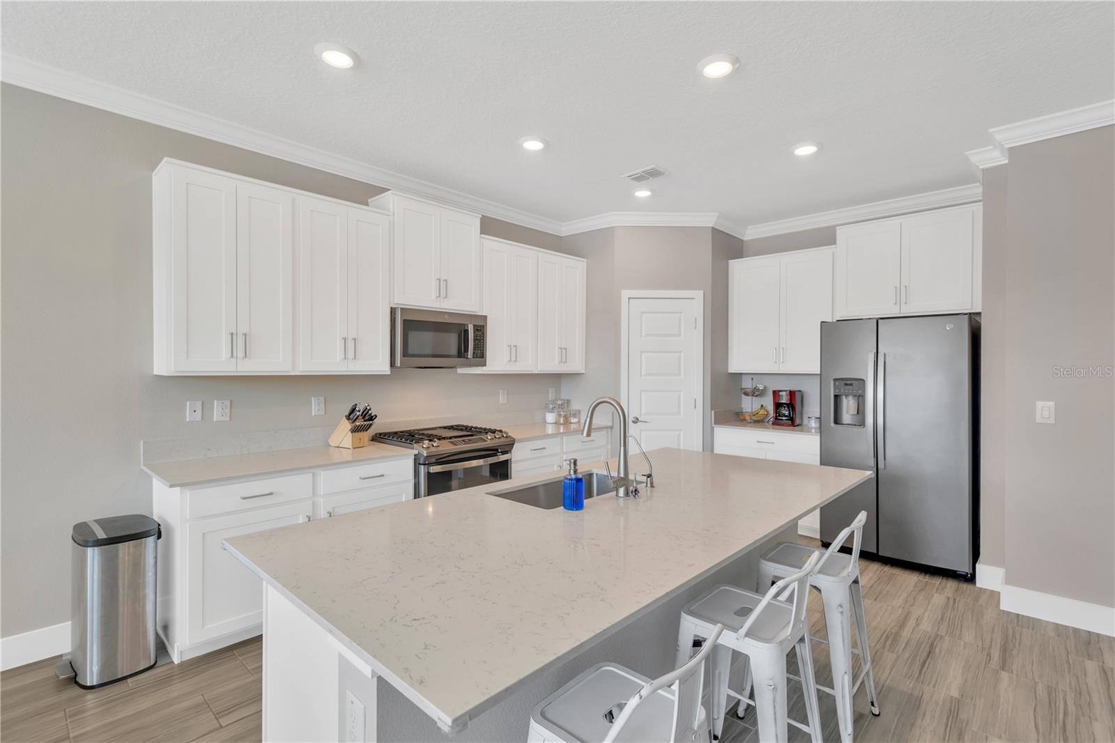 MITCHELL 54 WEST PH 2 - Residential