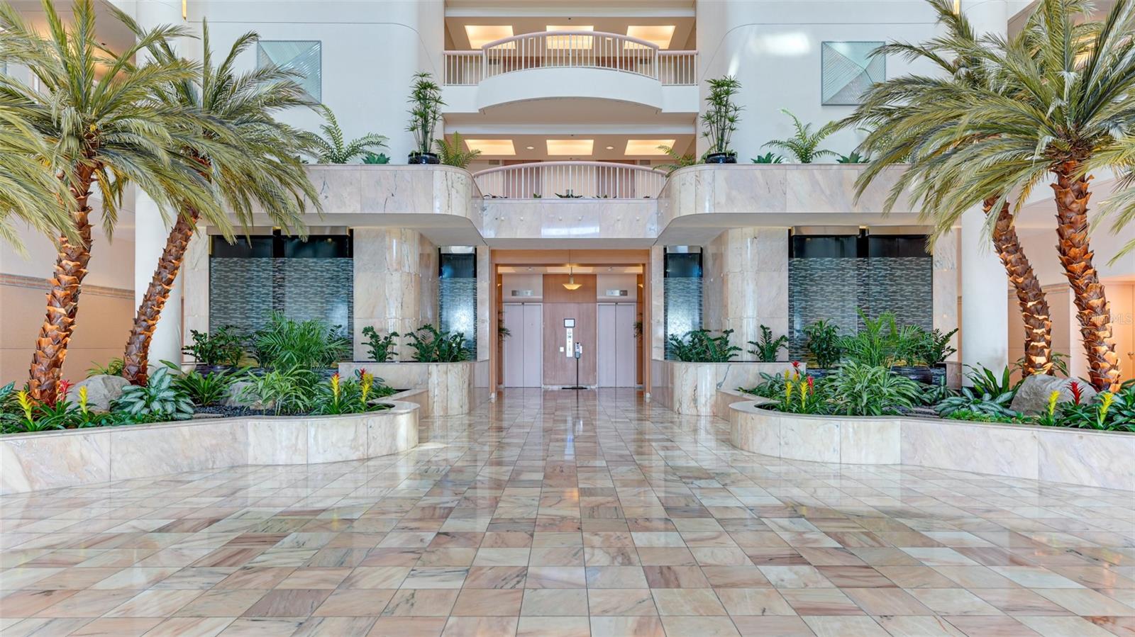 455 LONGBOAT CLUB ROAD PH1
