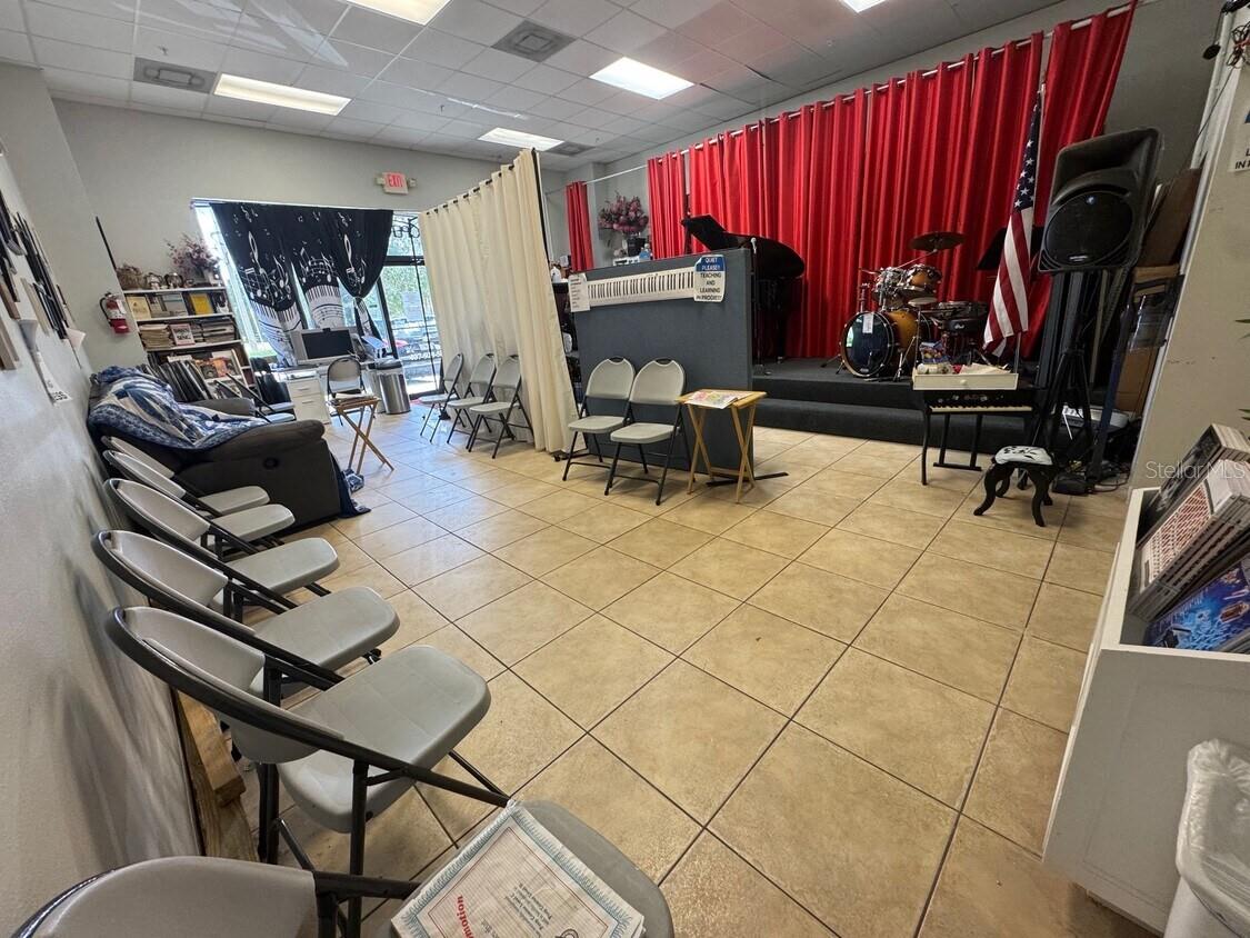 BRACY BUS PARK CONDO - Commercial Lease