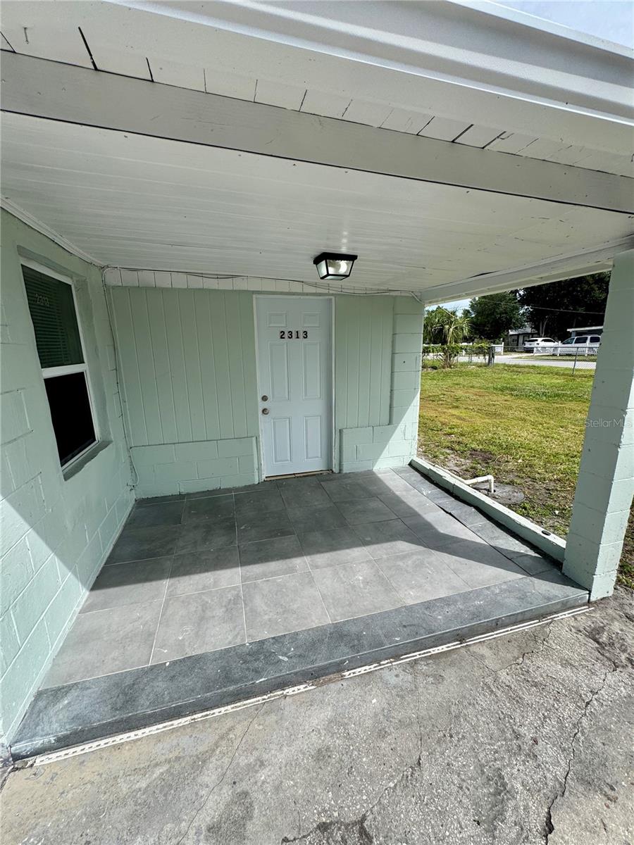 2313 W RIO VISTA AVENUE