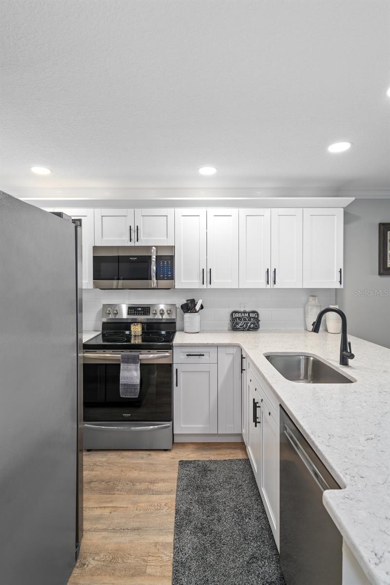 SAND PEBBLE POINTE CONDO 01 AMD 02 - Residential