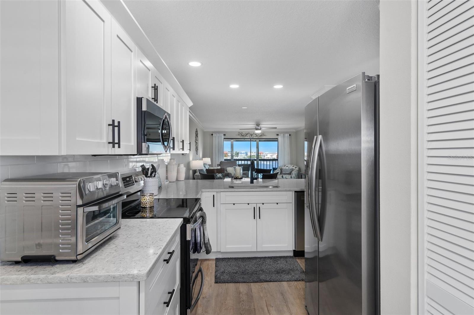 SAND PEBBLE POINTE CONDO 01 AMD 02 - Residential