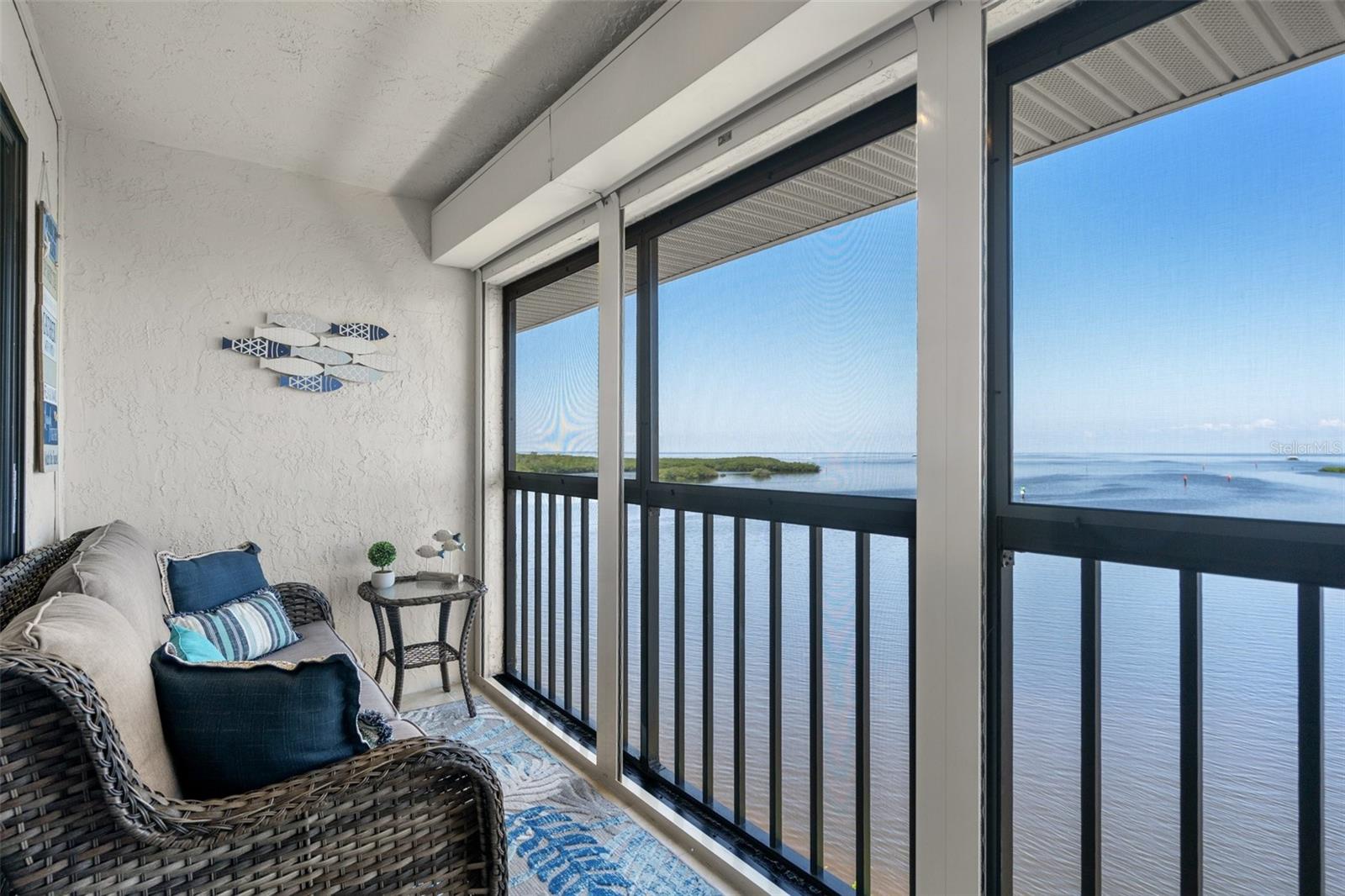 SAND PEBBLE POINTE CONDO 01 AMD 02 - Residential