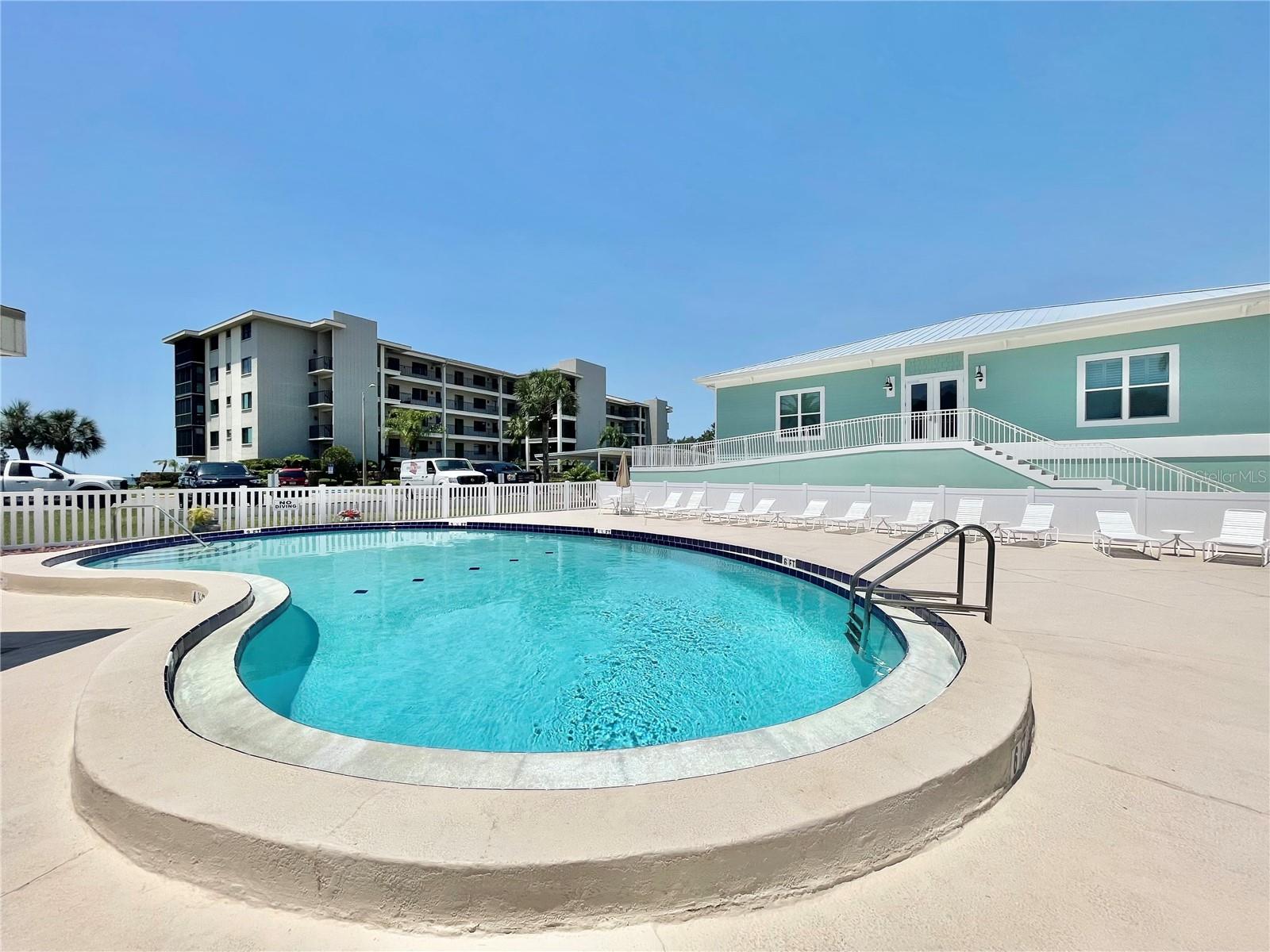 SAND PEBBLE POINTE CONDO 01 AMD 02 - Residential