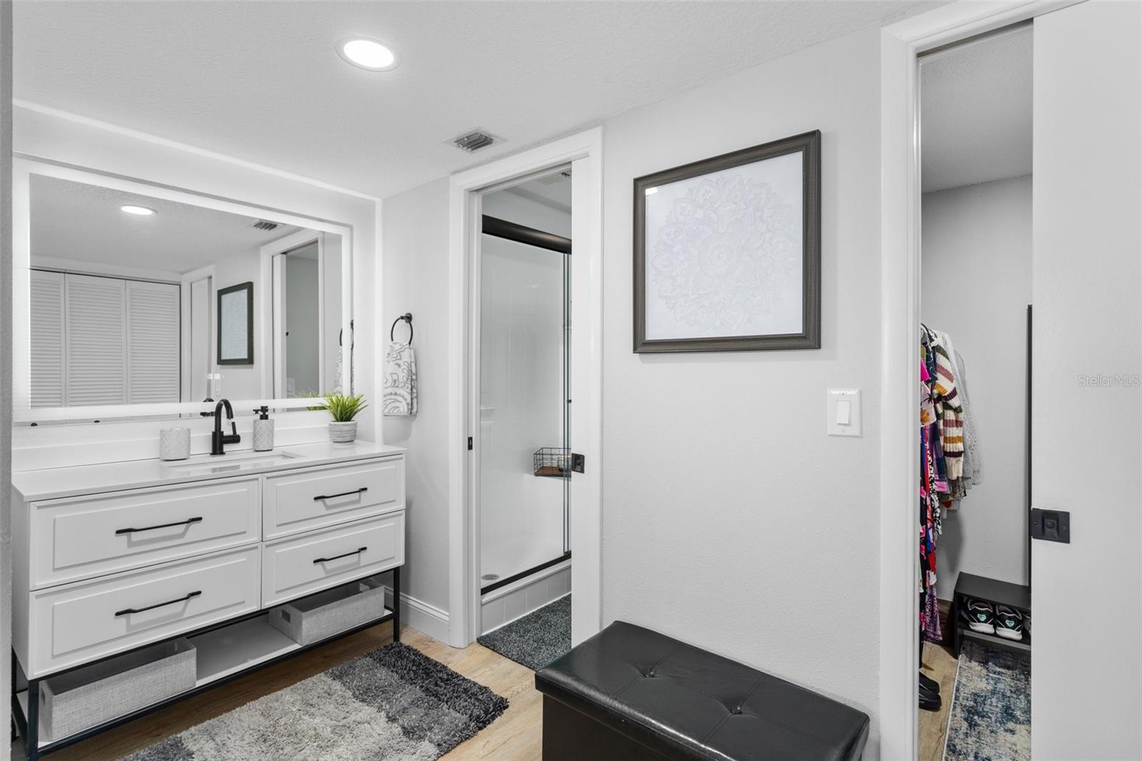 SAND PEBBLE POINTE CONDO 01 AMD 02 - Residential