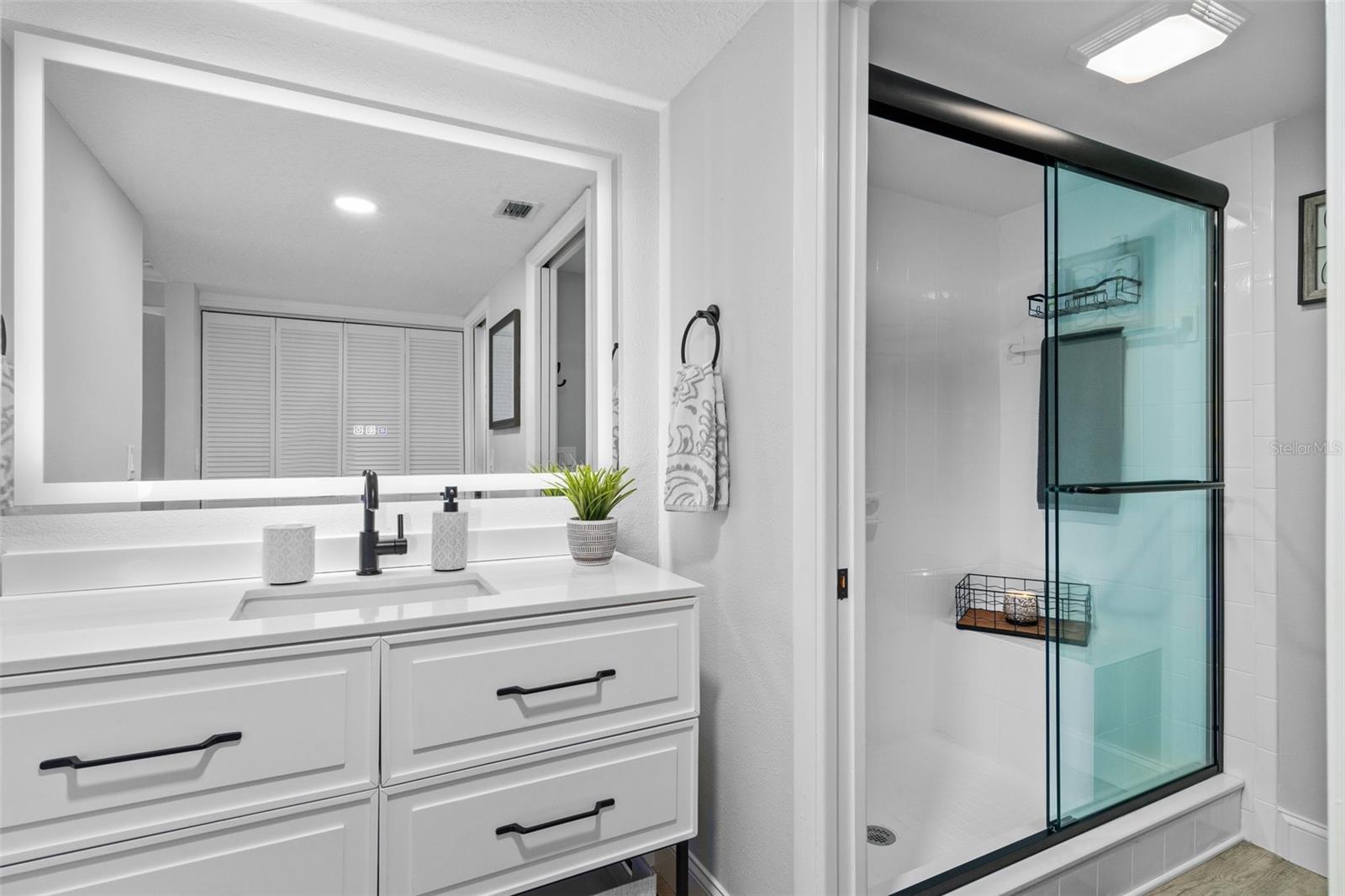 SAND PEBBLE POINTE CONDO 01 AMD 02 - Residential