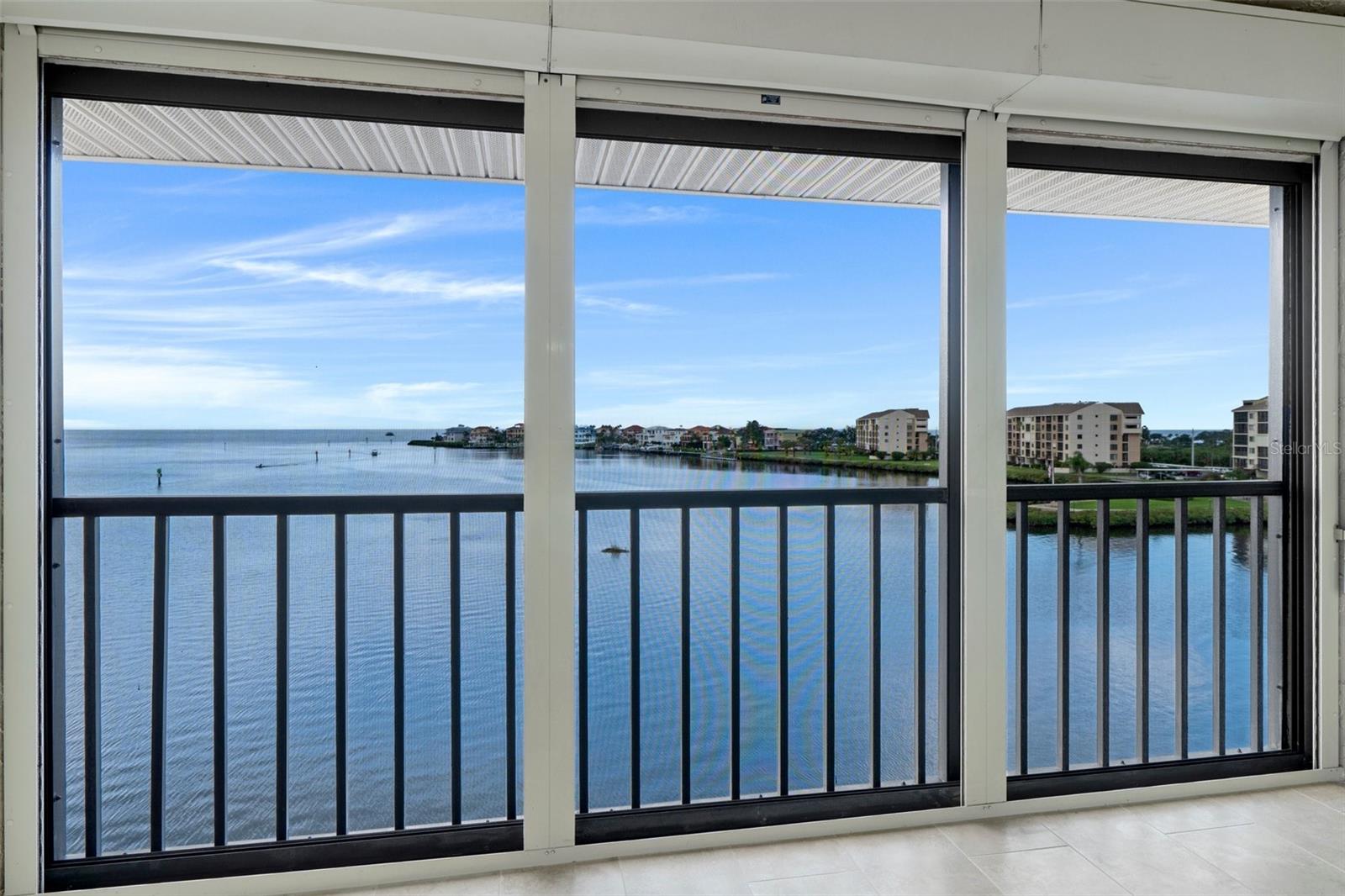 SAND PEBBLE POINTE CONDO 01 AMD 02 - Residential