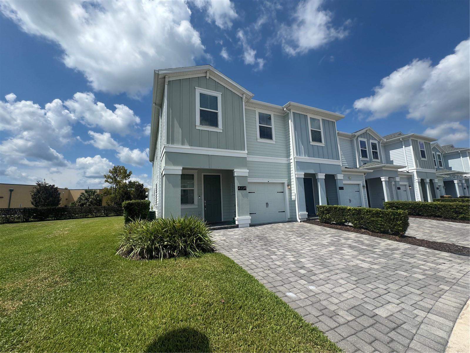 Beautiful end-unit townhome available for rent in the highly desirable, gated community of Storey Lake! Built in 2018, this 3-bedroom, 2.5-bath home offers an open floor plan with a modern kitchen featuring quartz countertops, stainless steel appliances, and 42” cabinets. Upstairs you’ll find a versatile loft, spacious main suite with walk-in closet, and two additional bedrooms. Enjoy a larger backyard and a 1-car garage. Residents will have access to resort-style amenities including a pool, fitness center, and playground. HOA includes cable, internet, valet trash, and more. Prime location just minutes from Disney, shopping, and dining!