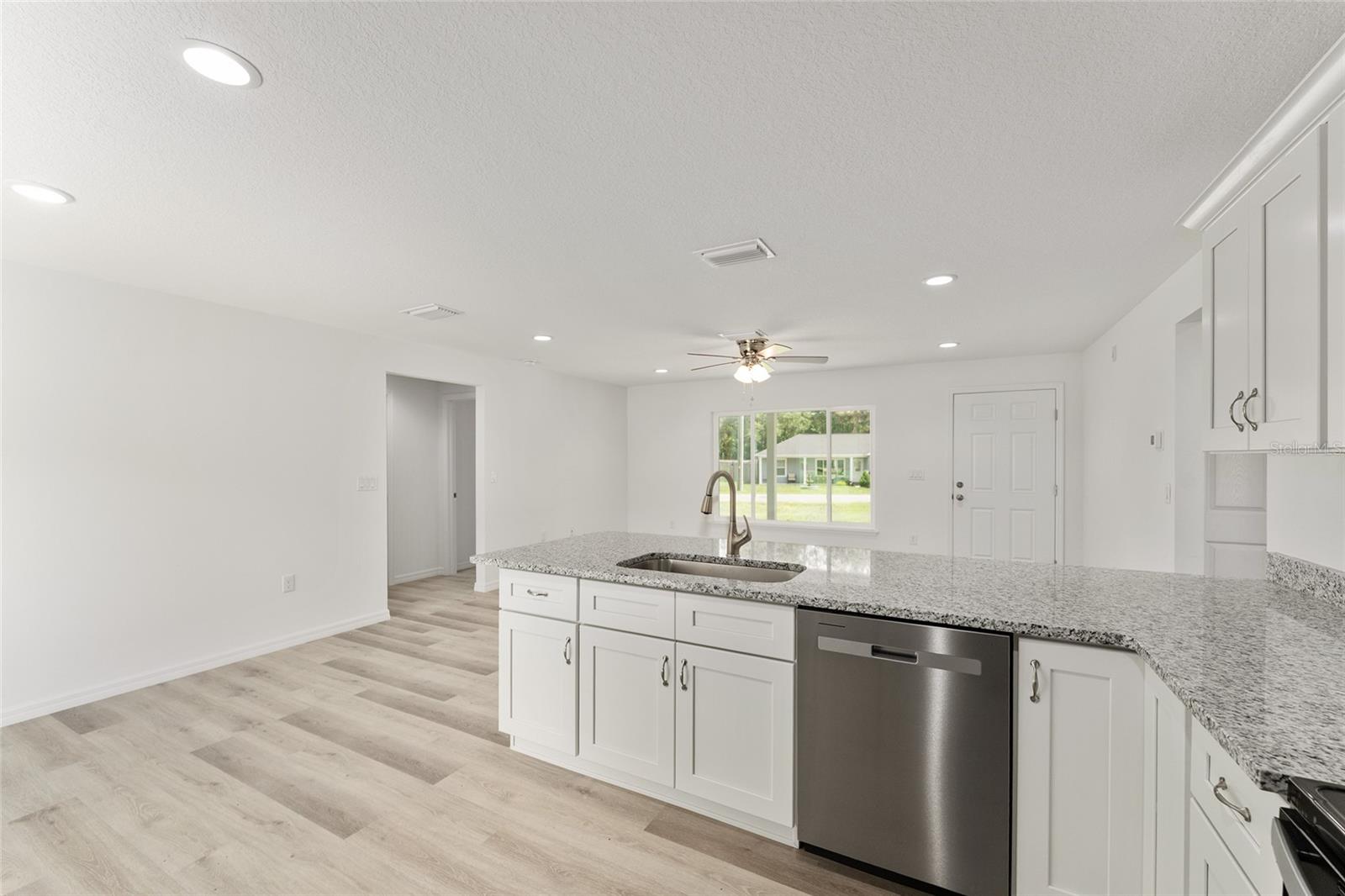 SILVER SPGS SHORES UN 36 - Residential