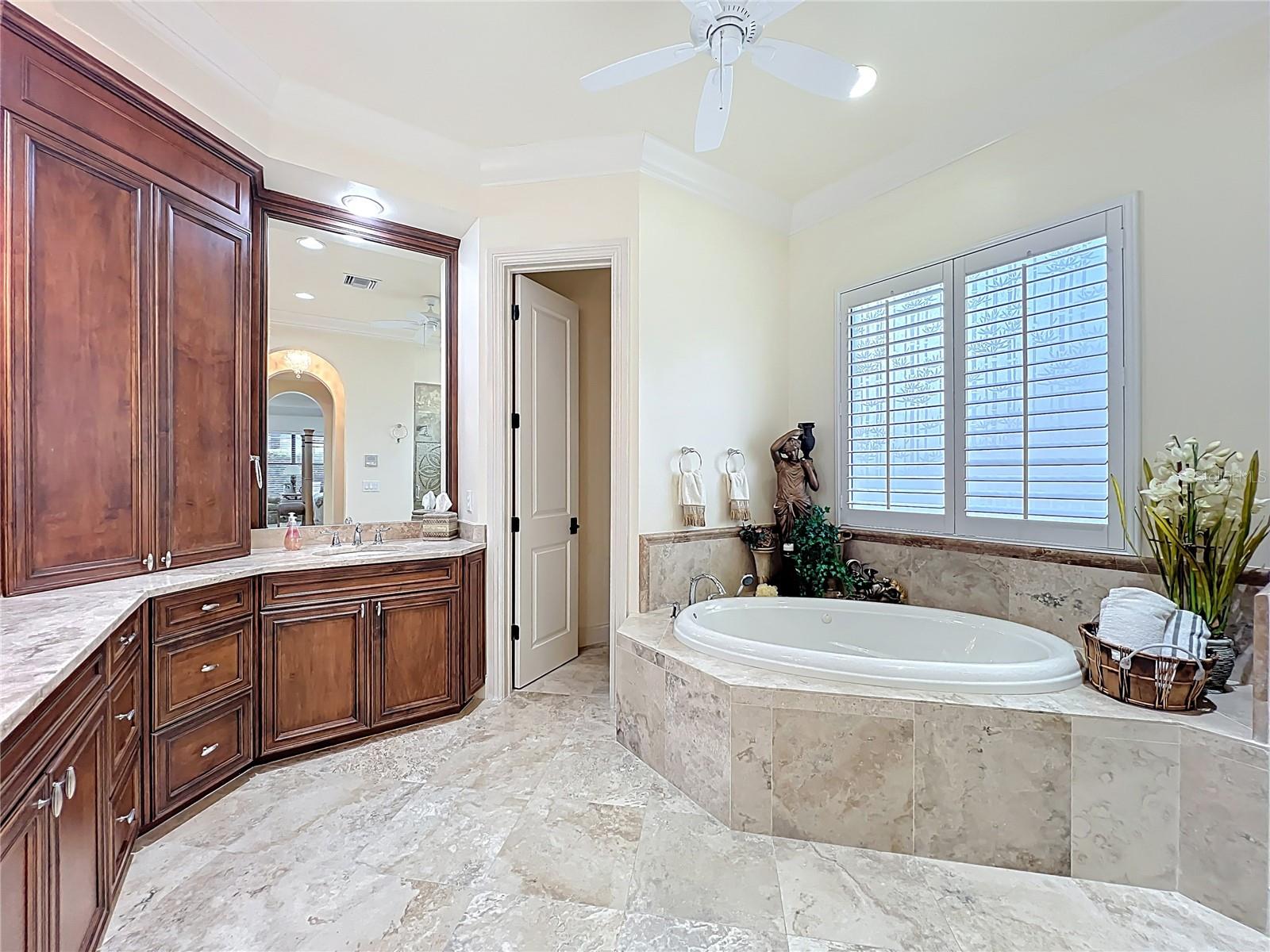 LAKE FOREST SEC 9B - Residential