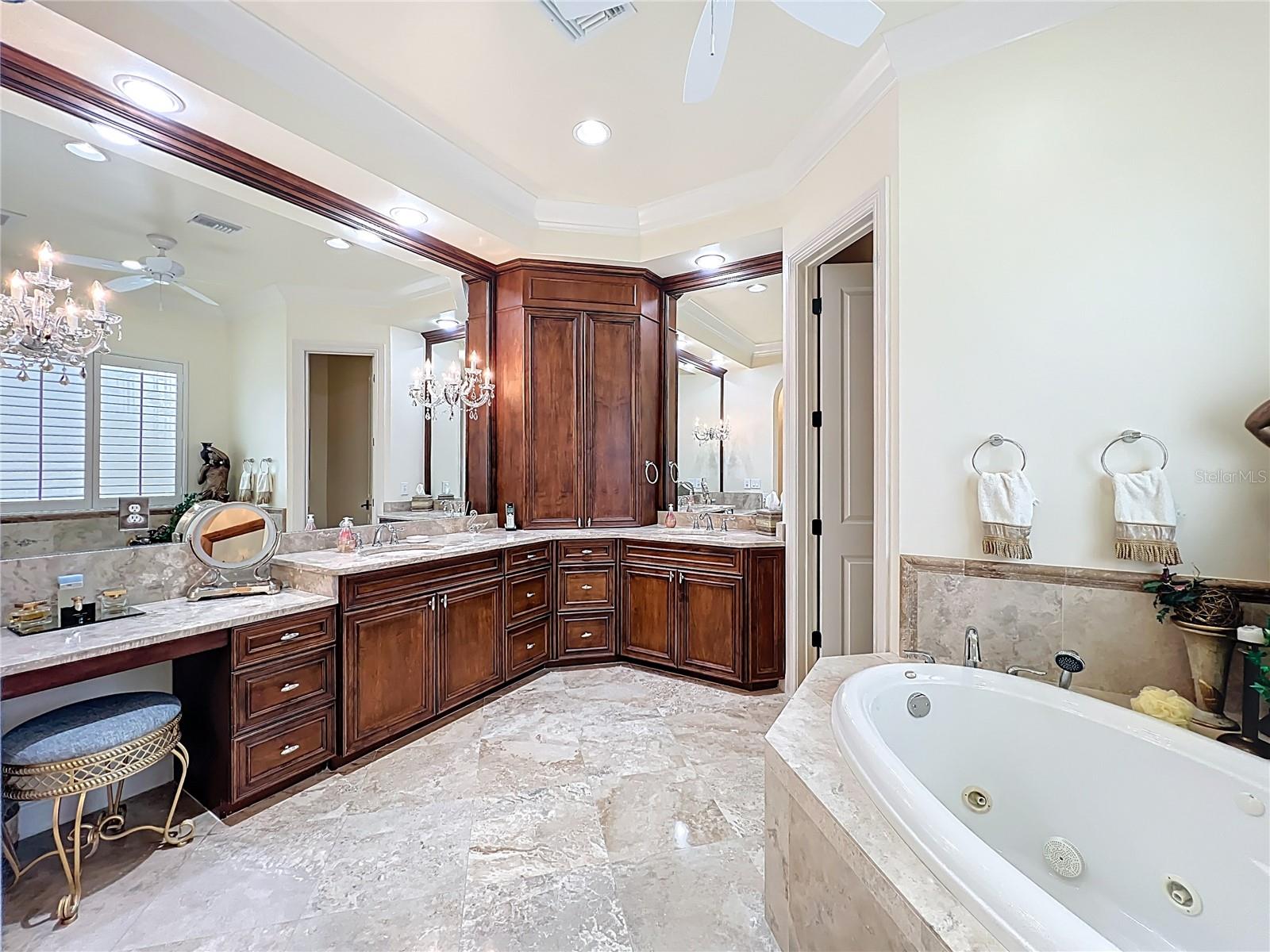 LAKE FOREST SEC 9B - Residential