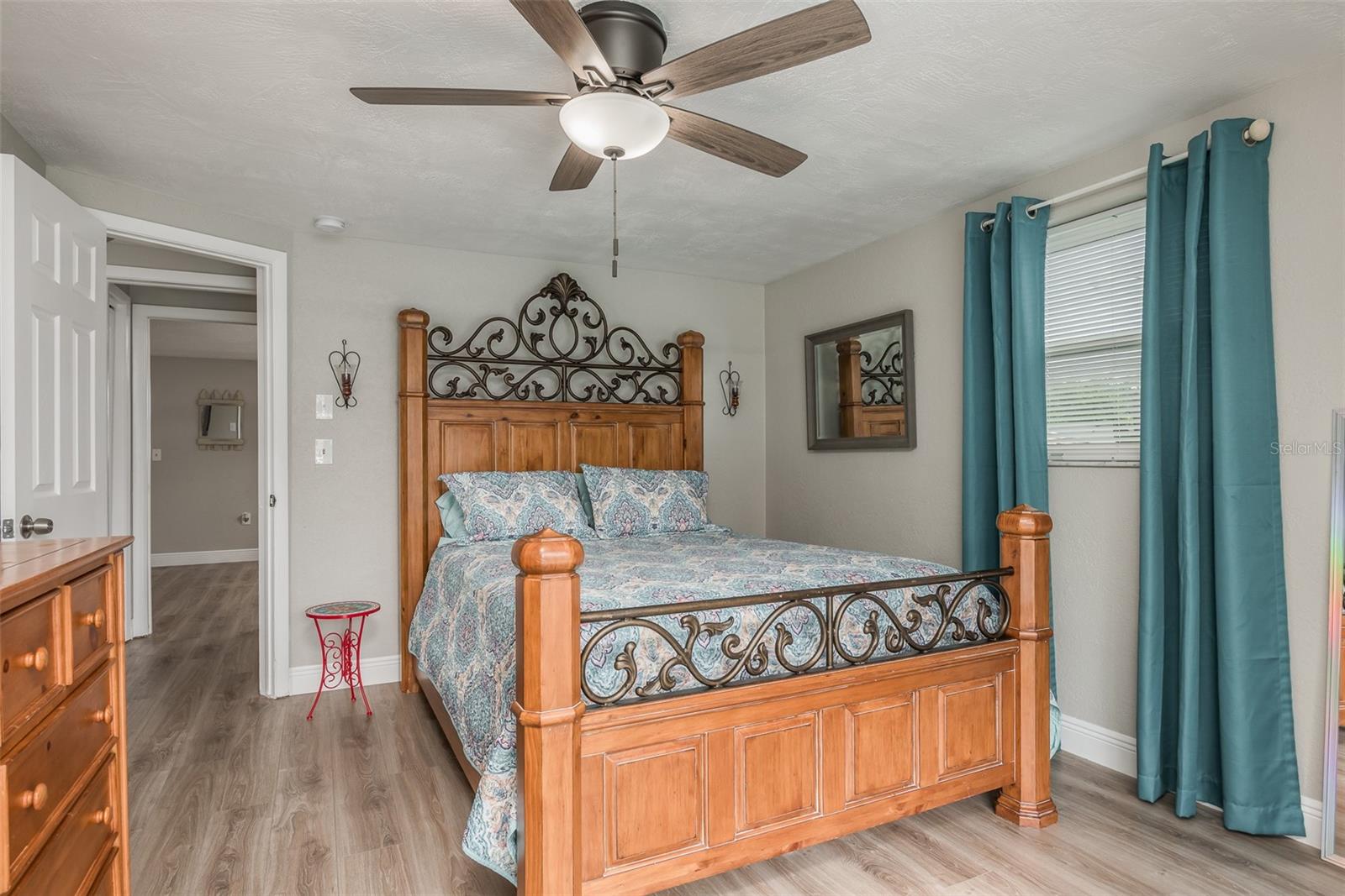 EMBASSY HILLS - Residential