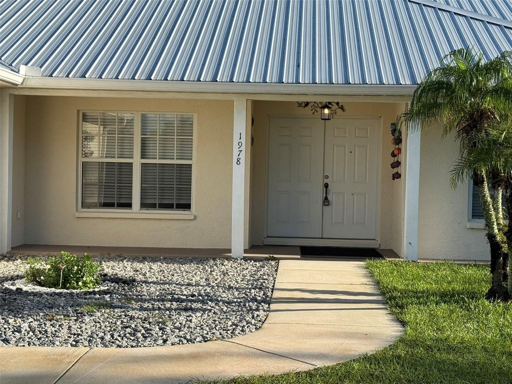 Photo of 1978 Wooten Road, Dover, FL 33527 (MLS # L4964718)
