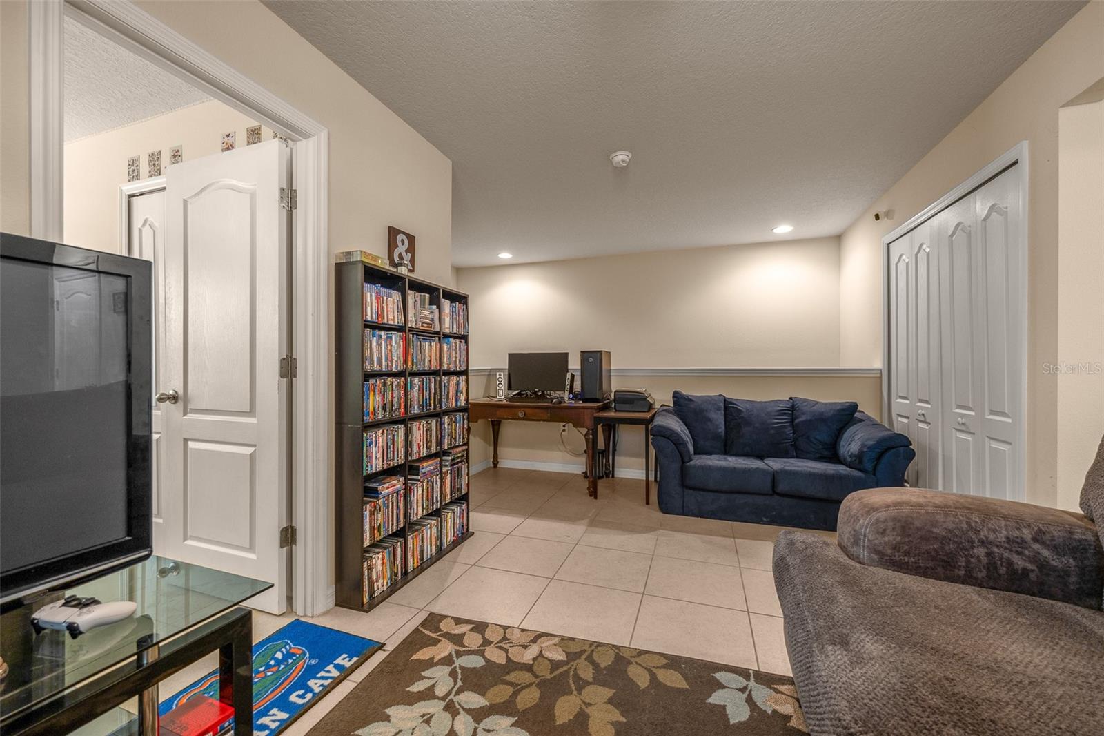 OAK BEND - Residential