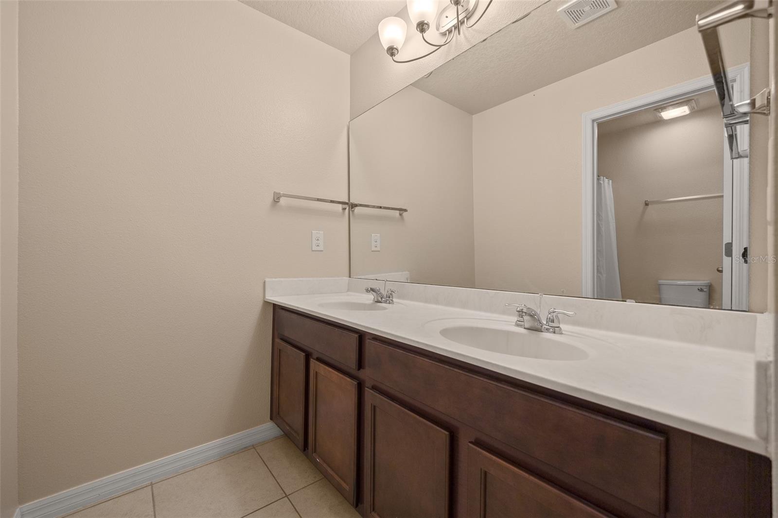 OAK BEND - Residential