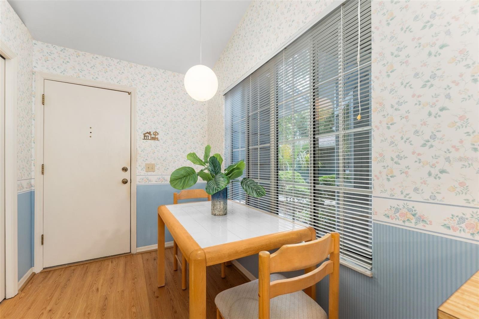 VINTAGE VIEW PH III - Residential