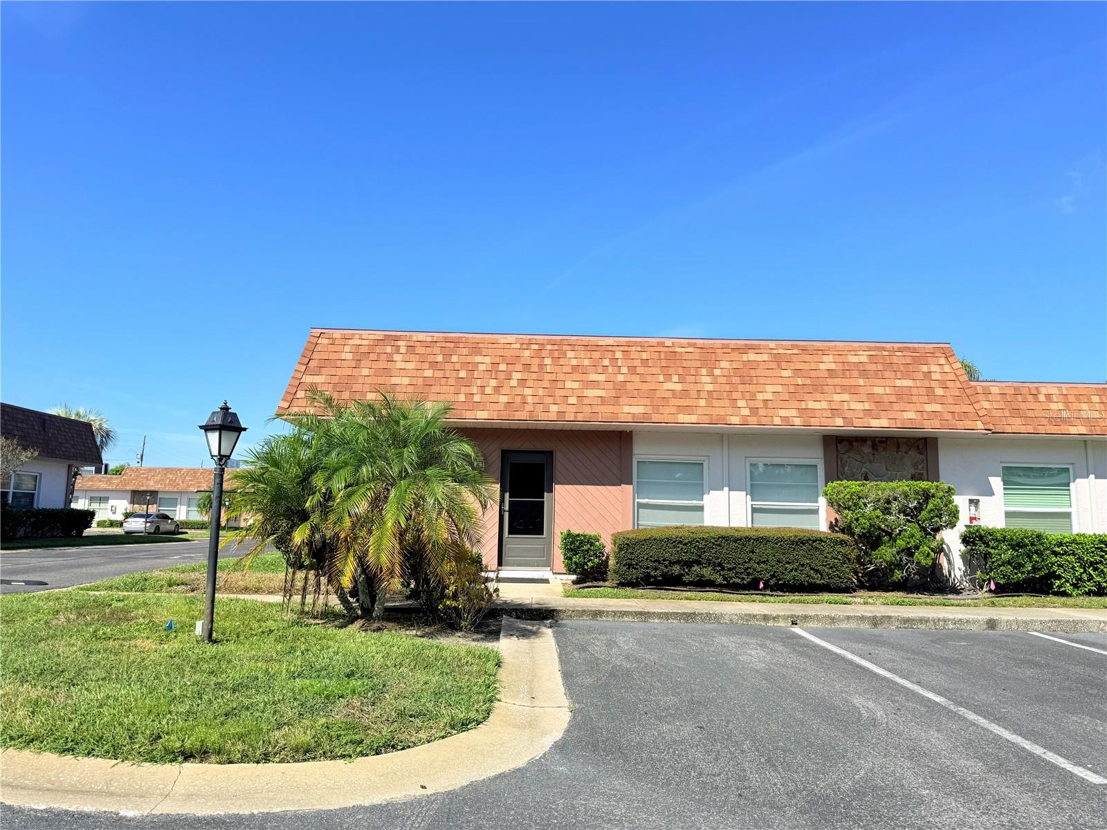 CEDAR POINTE CONDO PH 02 - Residential Lease