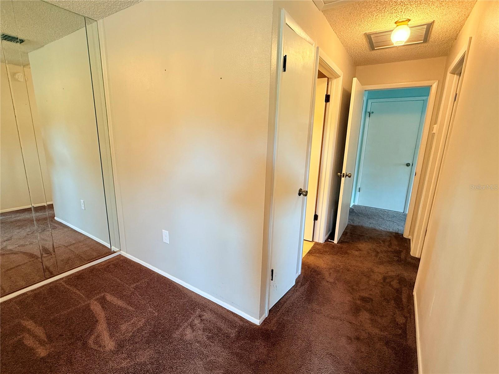 CEDAR POINTE CONDO PH 02 - Residential Lease