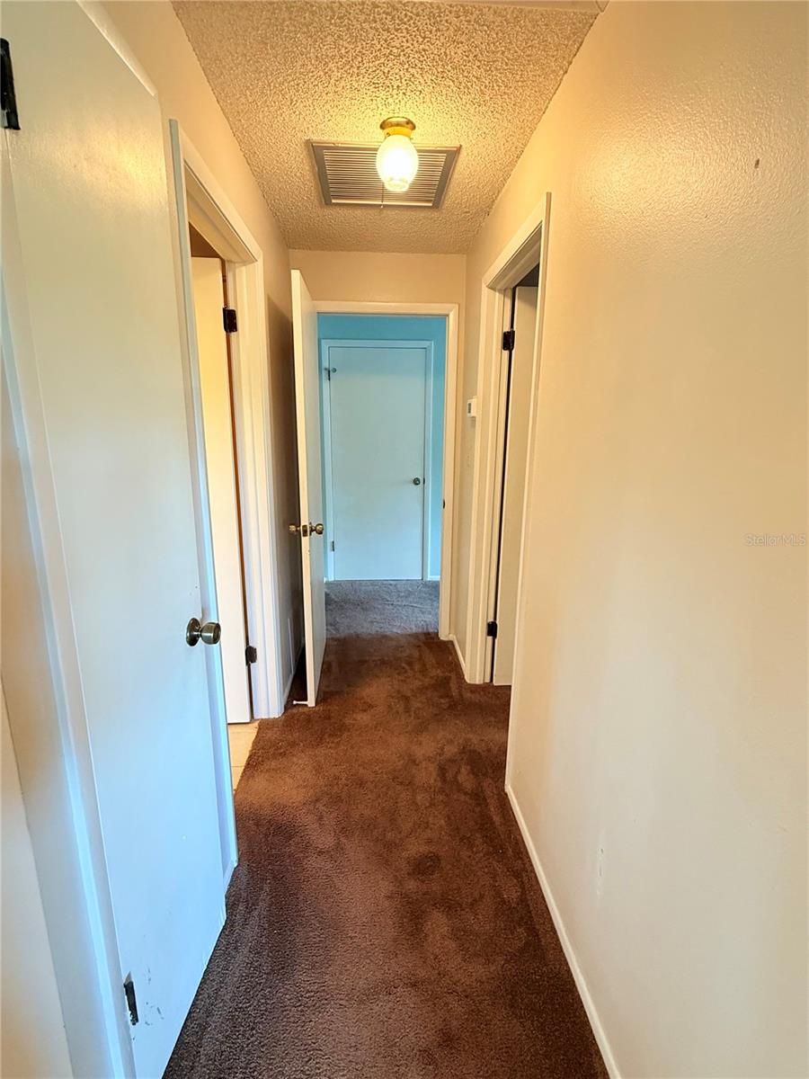 CEDAR POINTE CONDO PH 02 - Residential Lease