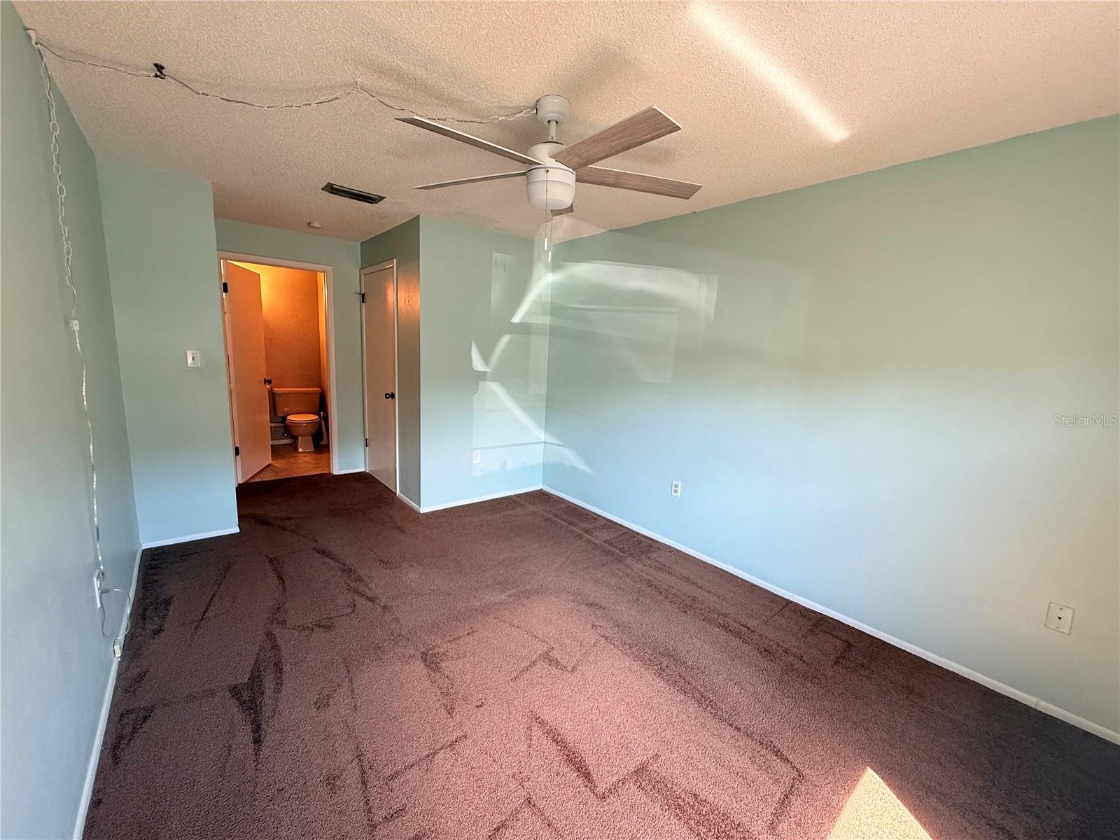 CEDAR POINTE CONDO PH 02 - Residential Lease