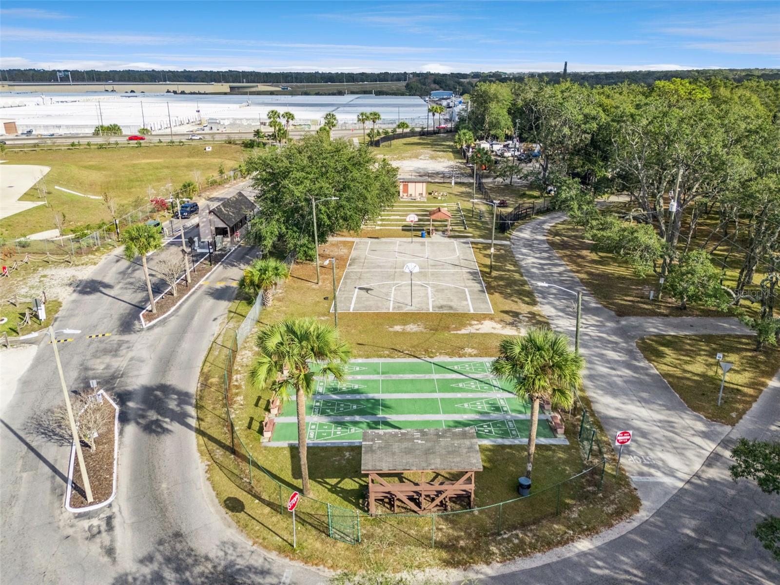 YOGI BEARS JELLYSTONE PARK CONDO - Residential