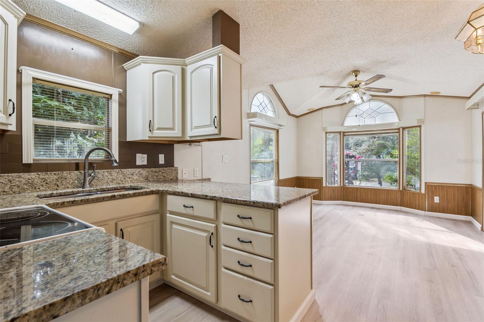 YOGI BEARS JELLYSTONE PARK CONDO - Residential