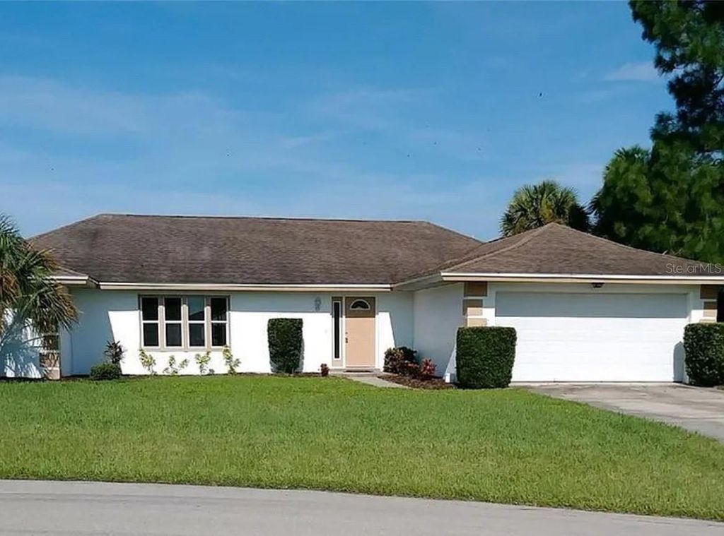 Photo of 11826 SW Dallas Drive S, Lake Suzy, FL 34269 (MLS # C7516023)