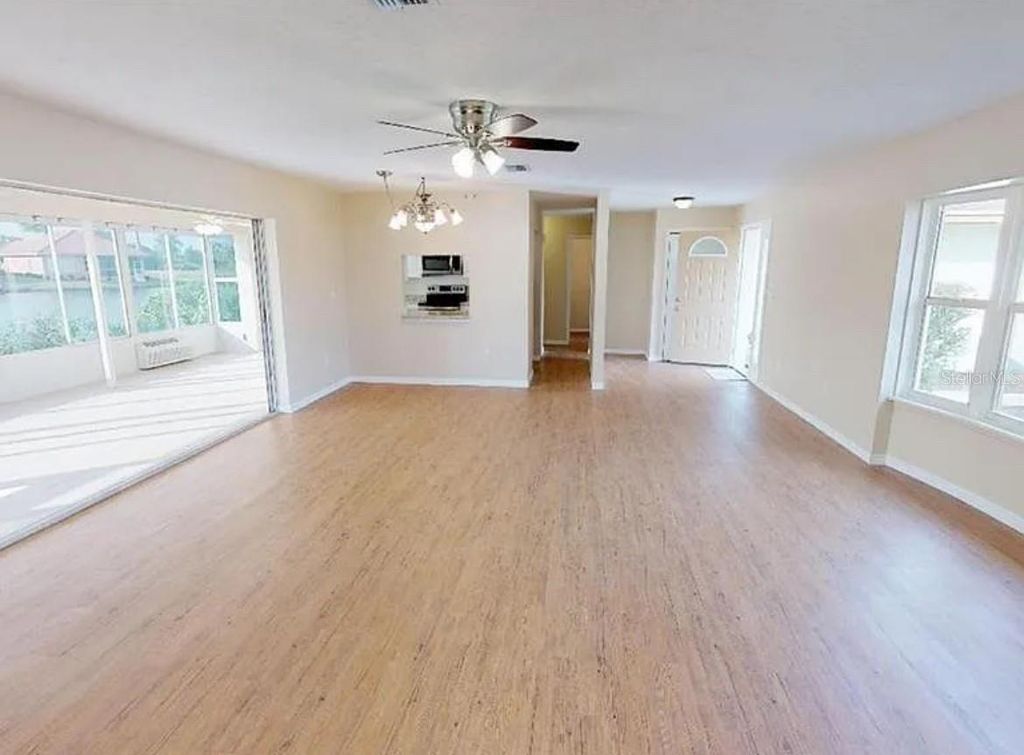 Photo of 11826 SW Dallas Drive S, Lake Suzy, FL 34269 (MLS # C7516023)