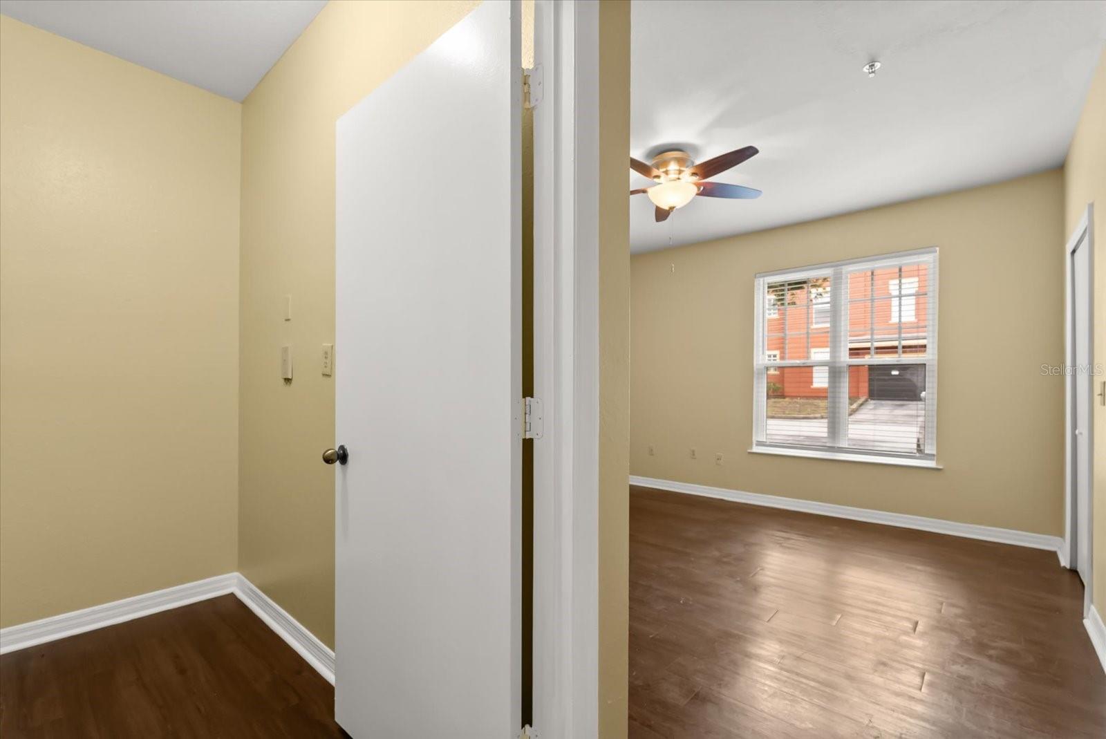 NOTTING HILL A CONDO - Residential